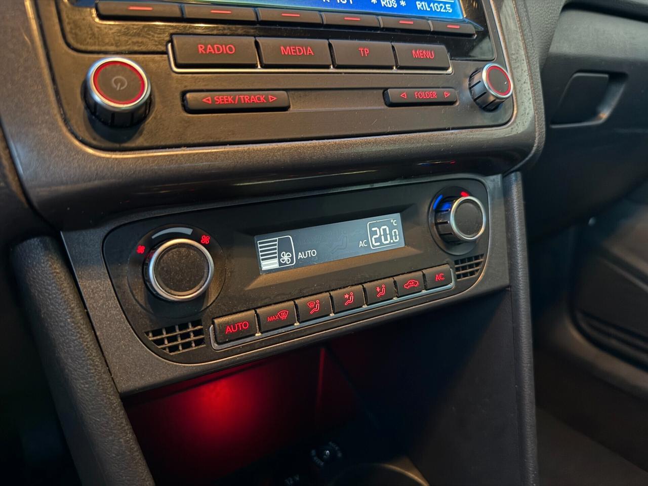 Volkswagen Polo/1.6 90 CV/CERCHI 16"/NEOPATENTATI