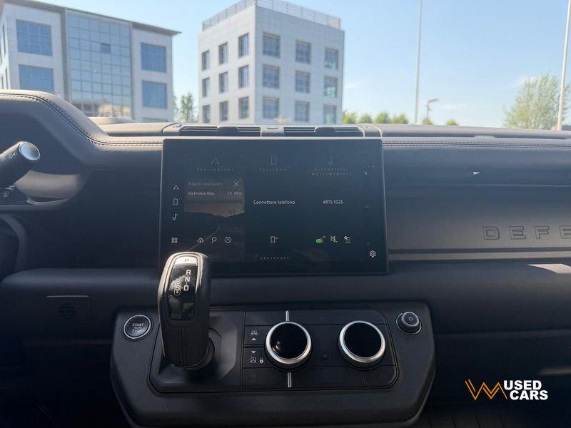 Land Rover Defender 3.0D I6 200 110 X-Dynamic SE AWD auto.