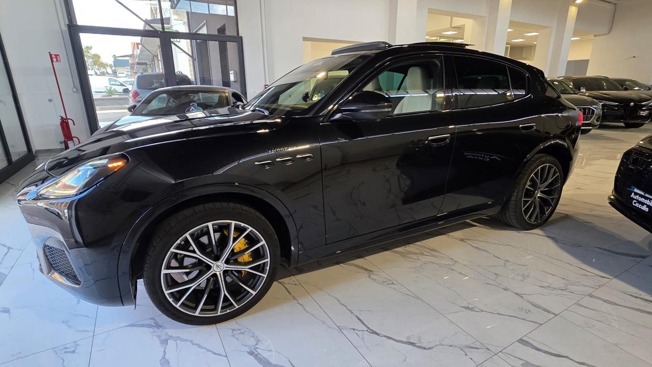 Maserati Grecale MHEV 330 CV AWD Modena