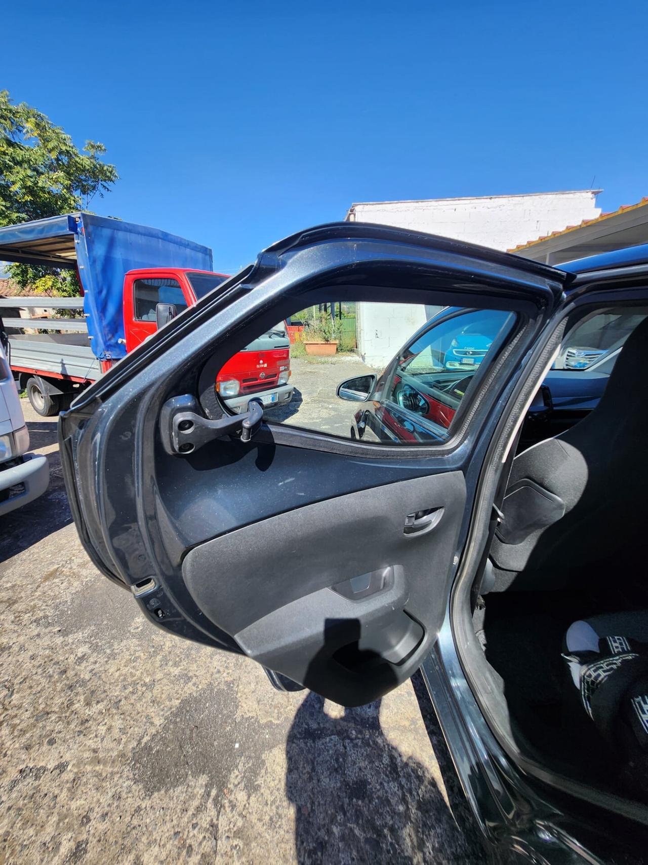 Toyota Aygo 1.0 VVT-i 69 CV 5 porte x-wave