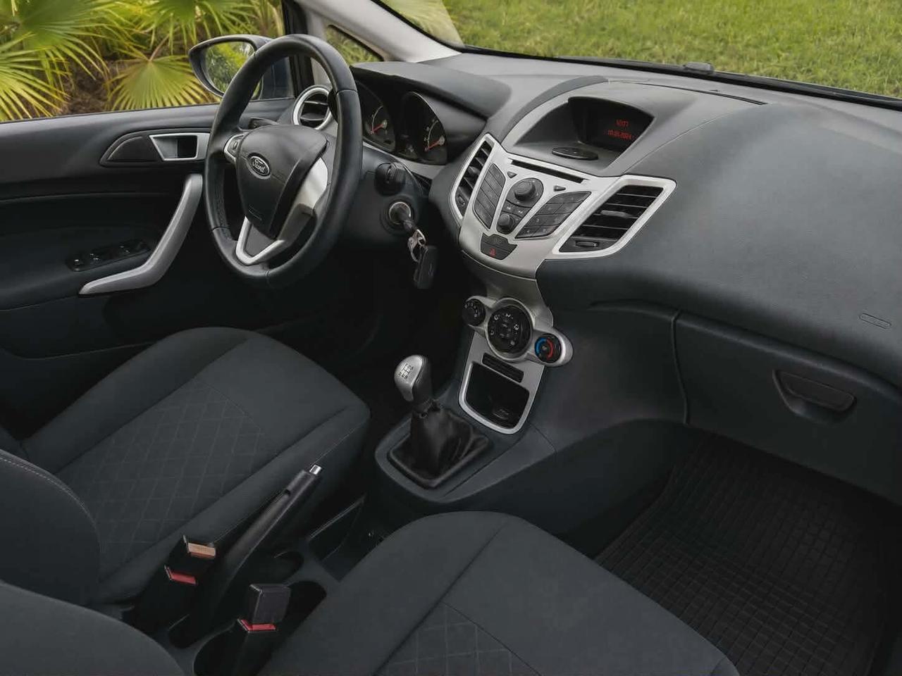 Ford Fiesta 1.4 TDCi 70 CV Ikon – PARI AL NUOVO