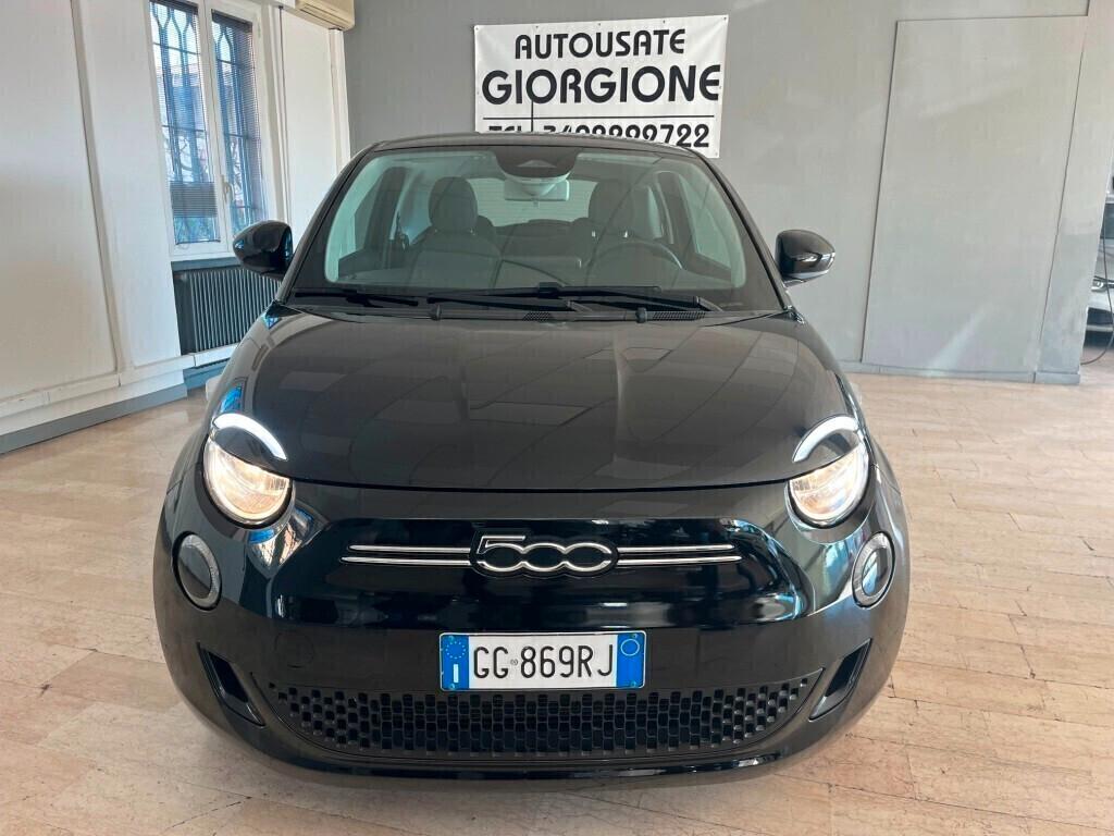 Fiat 500e Berlina 42 kWh Icon