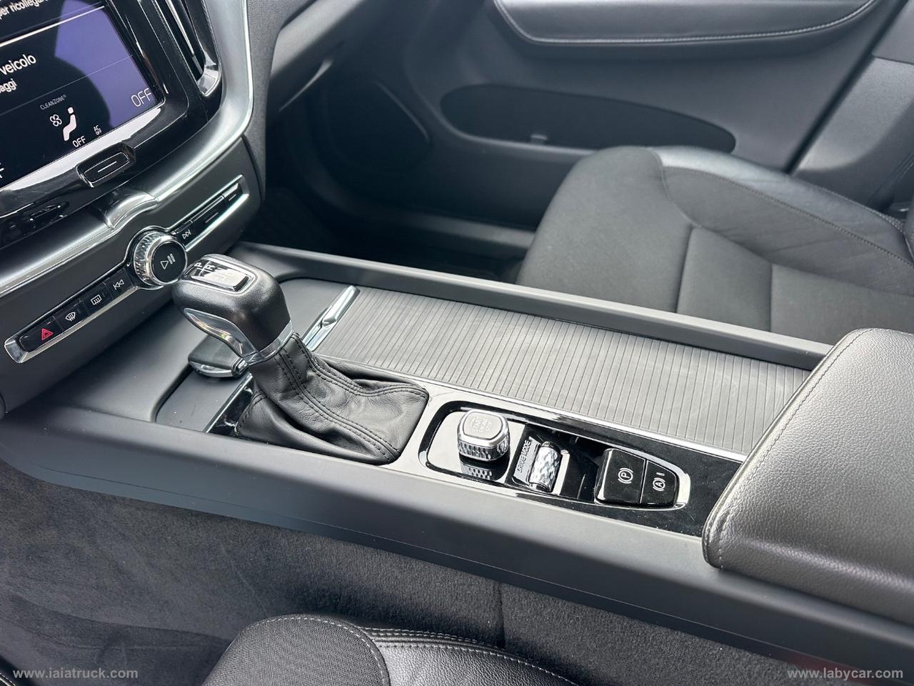 VOLVO XC60 D4 Geartronic R-design