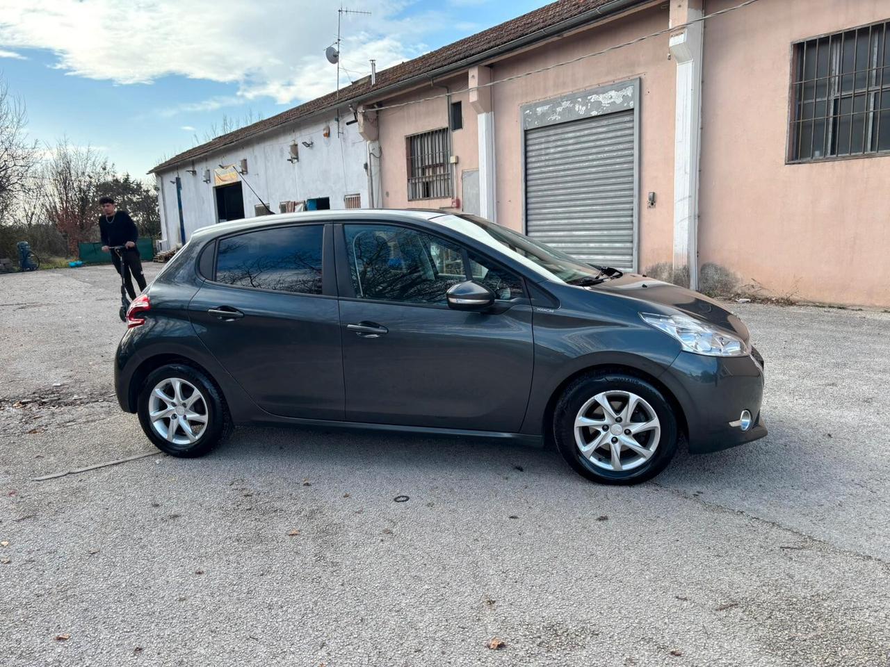 Peugeot 208 1.4 HDi 68 CV 5 porte Active