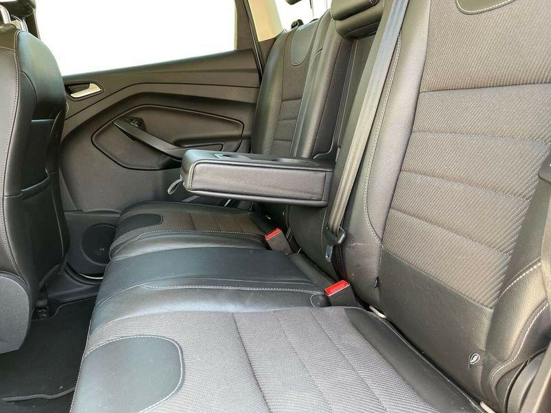 Ford Kuga 2.0 TDCI 150 CV Start&Stop Powershift 4WD Titanium