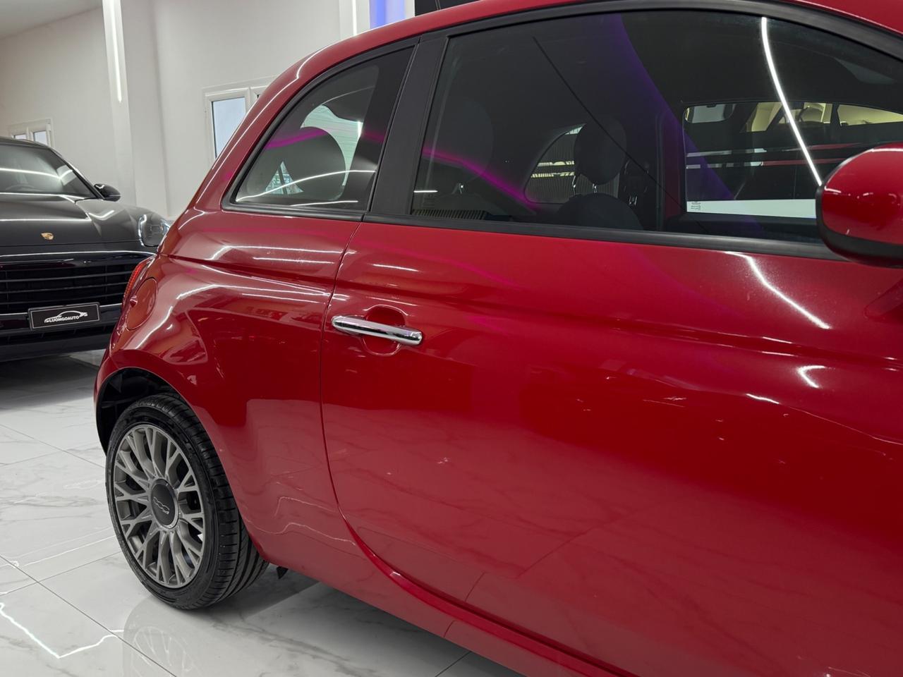 Fiat 500 1.0 Hybrid Red Full Optional