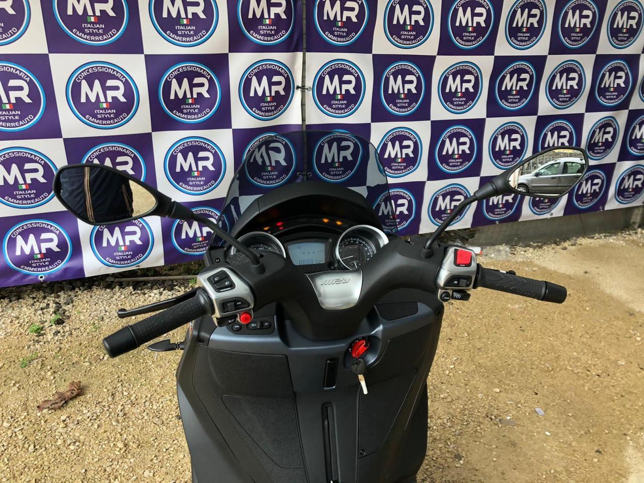 Piaggio MP3 300 NUOVO