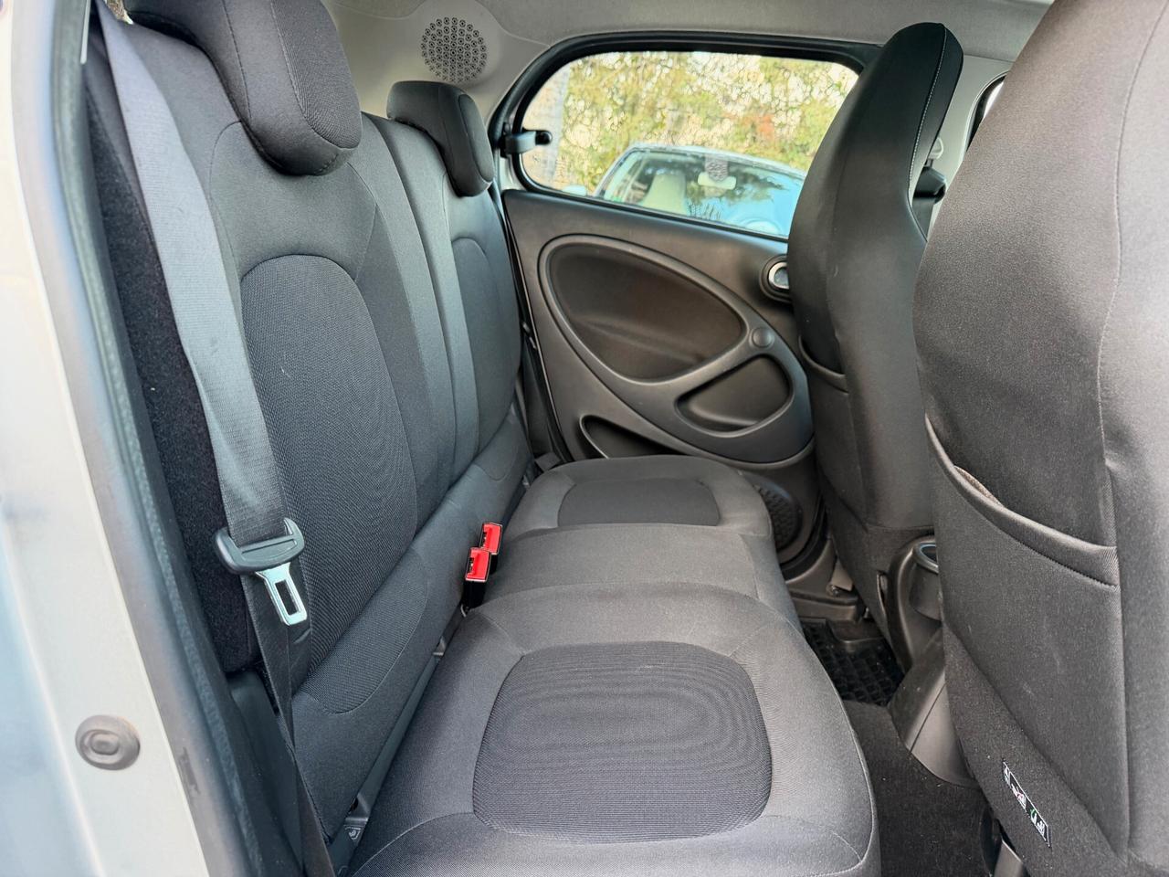 Smart ForFour 70 1.0 twinamic Passion 2019 NAVI