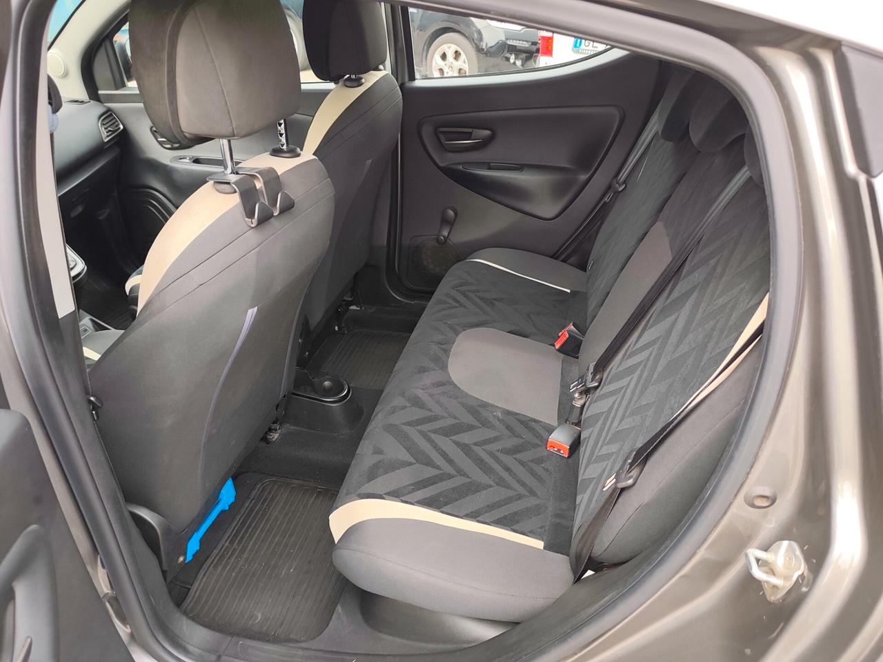 Lancia Ypsilon 1.2 BENZINA E GPL