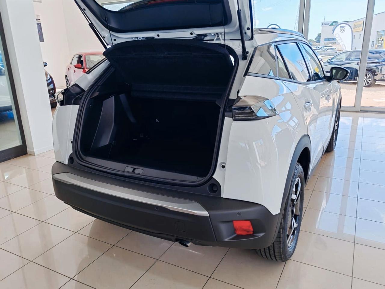 Peugeot 2008 1.2 100cv Allure KM ZERO 2025