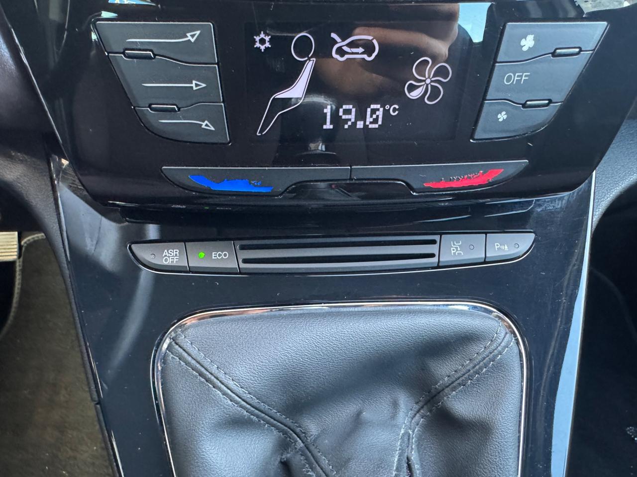 Lancia Ypsilon 0.9 TwinAir 85 CV Platinum 2013