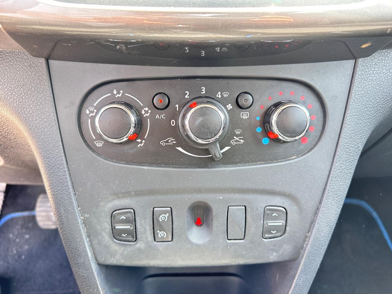 Dacia Sandero 1.5 dCi -2016 NAVI/PARK ASSISTANCE