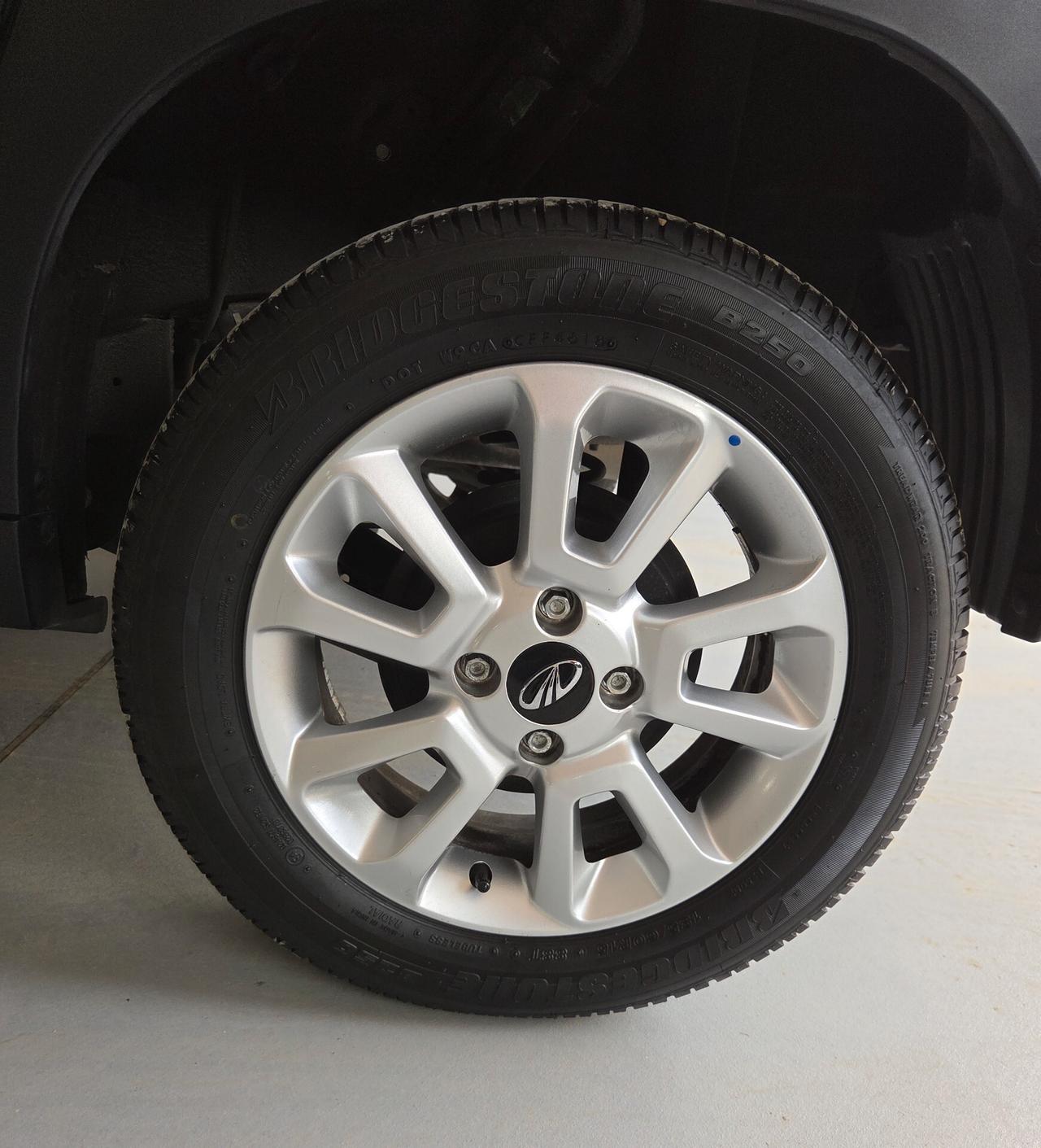 Mahindra KUV100 1.2 VVT M-Bifuel(GPL) K6+