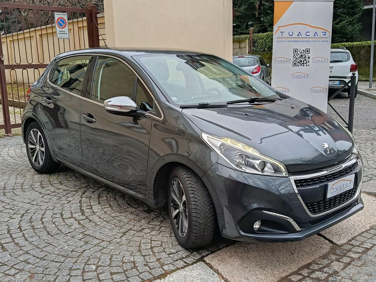 Peugeot 208 Allure 1.2 PureTech 82 #8383