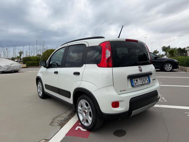 FIAT Panda 1.0 HYBRID CITY LIFE+CLIMATRONIC+SCHERMO+5POSTI