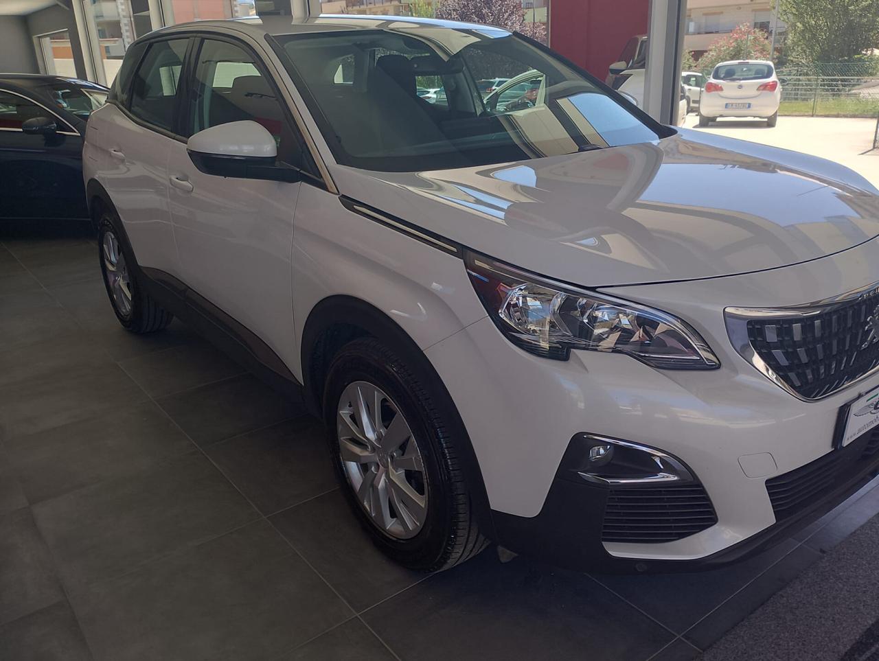 Peugeot 3008 PEUGEOT 3008 5P SUV BLUEHDI 130 EAT8 SeS BUSINESS AUTOMATICA