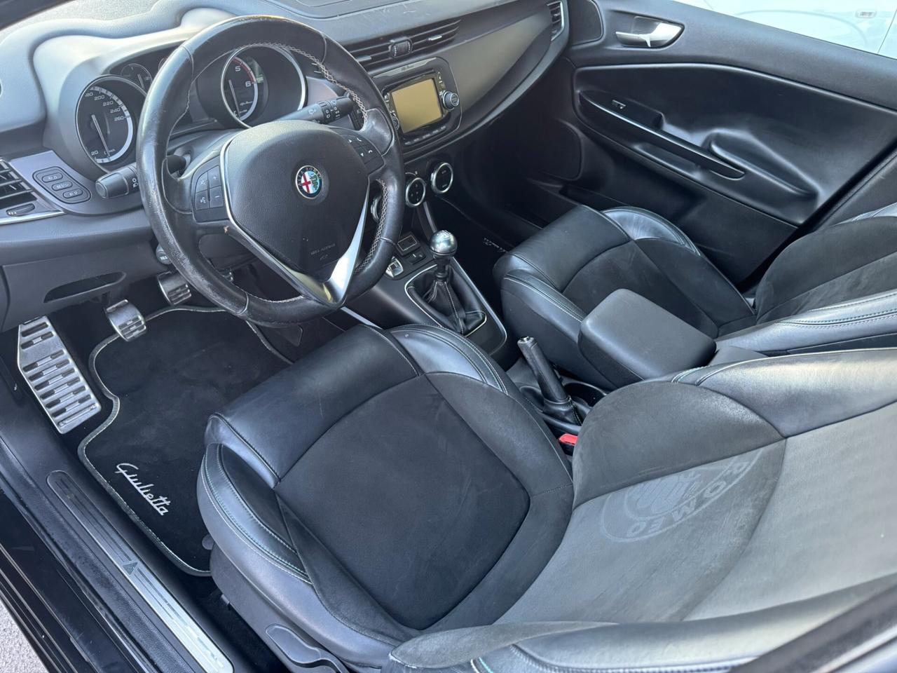 Alfa Romeo Giulietta 1.6 JTDm-2 120 CV QV-Line