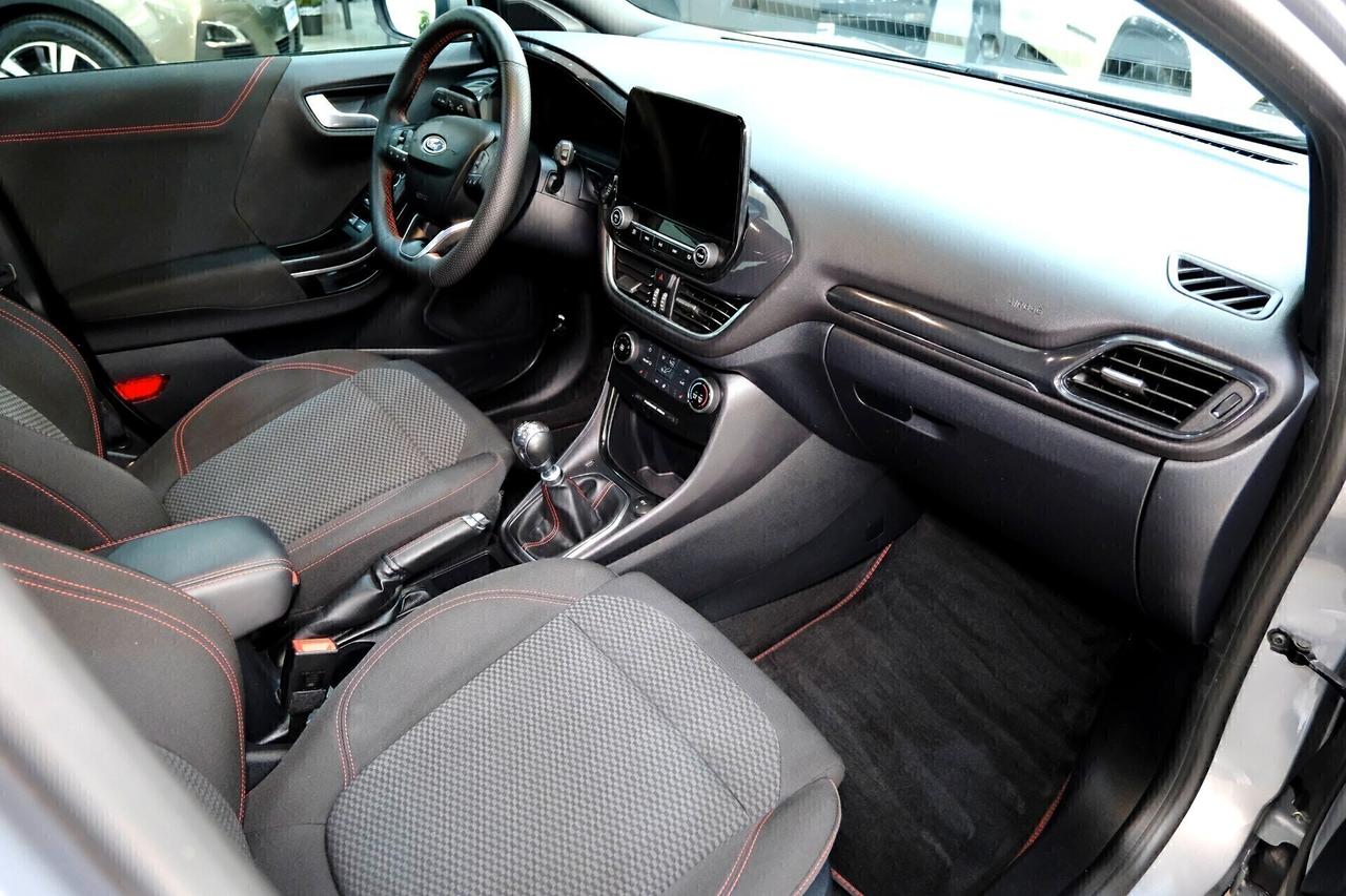 Ford Puma ST LINE HYBRID 125cv COCKPIT