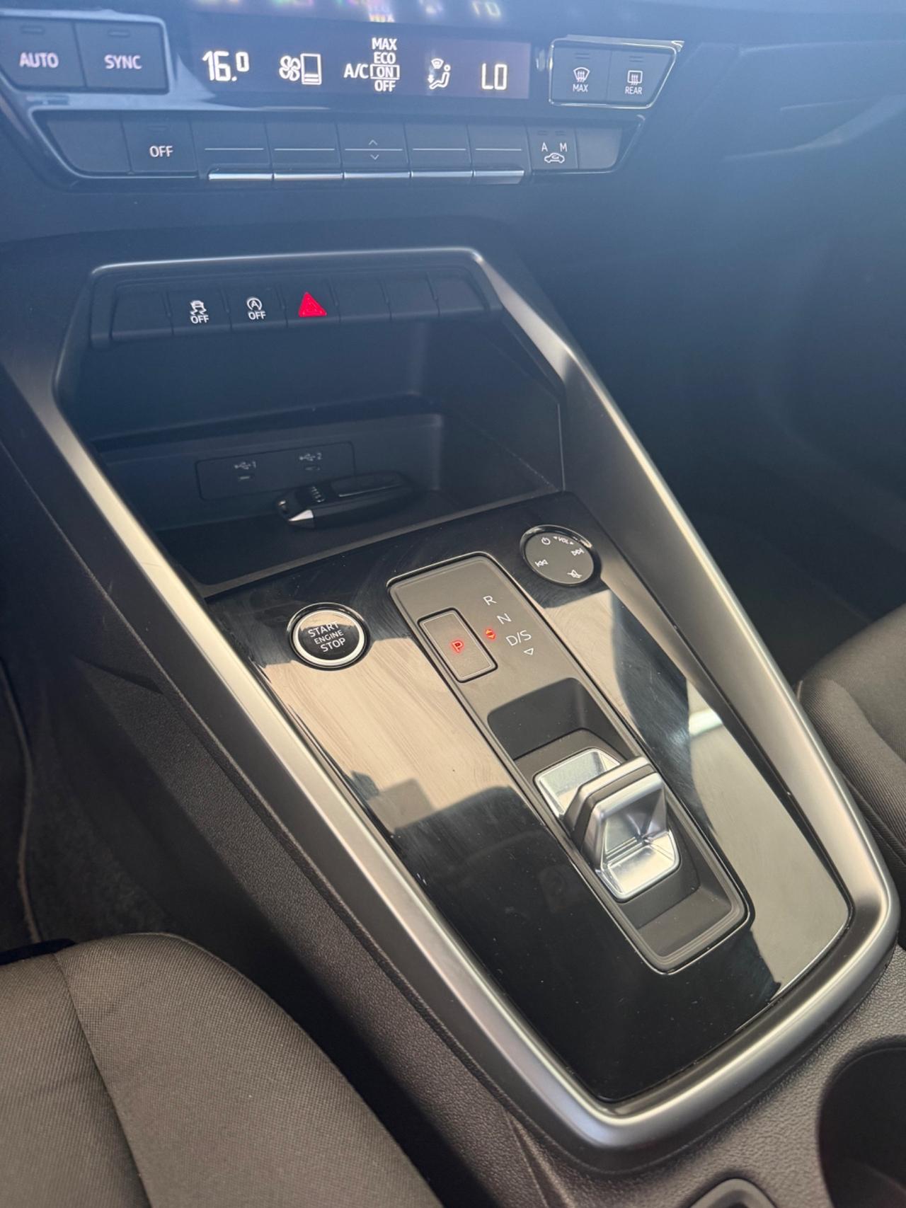 Audi A3 SPB 30 TDI S tronic line FINANZIABILE