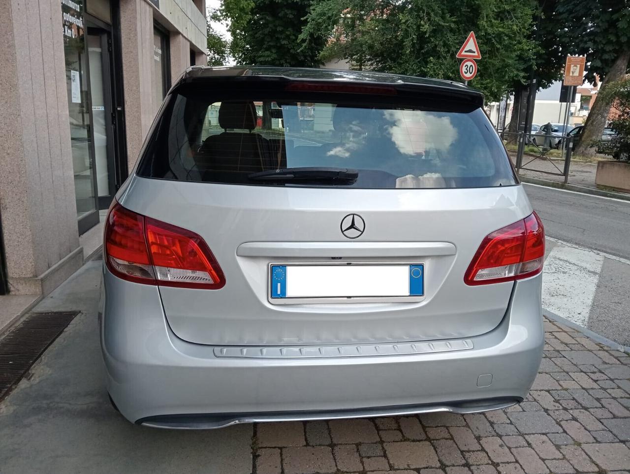 Mercedes-benz B 180 B 180 d Business