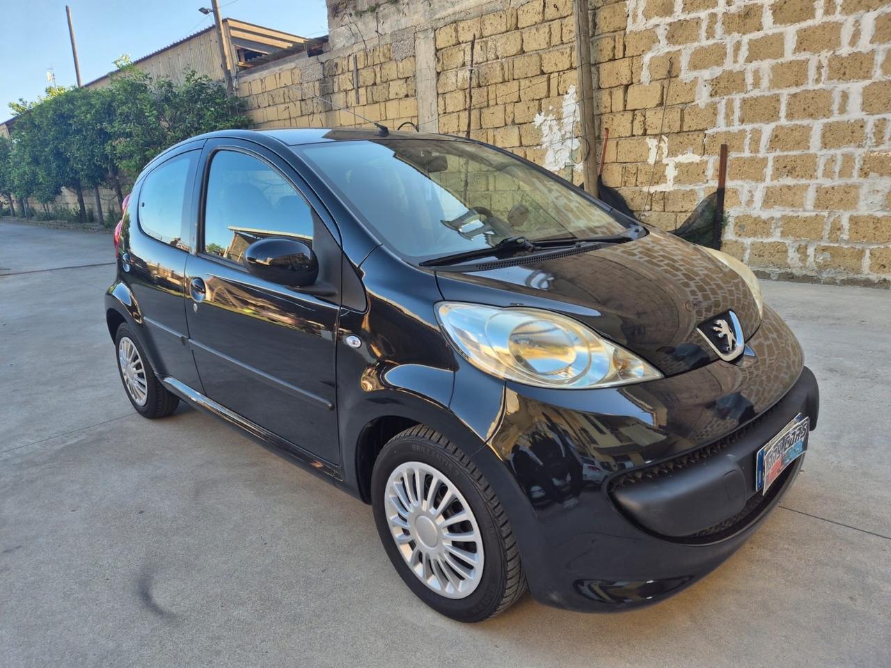 Peugeot 107 1.4 HDi 5p. Sweet Years