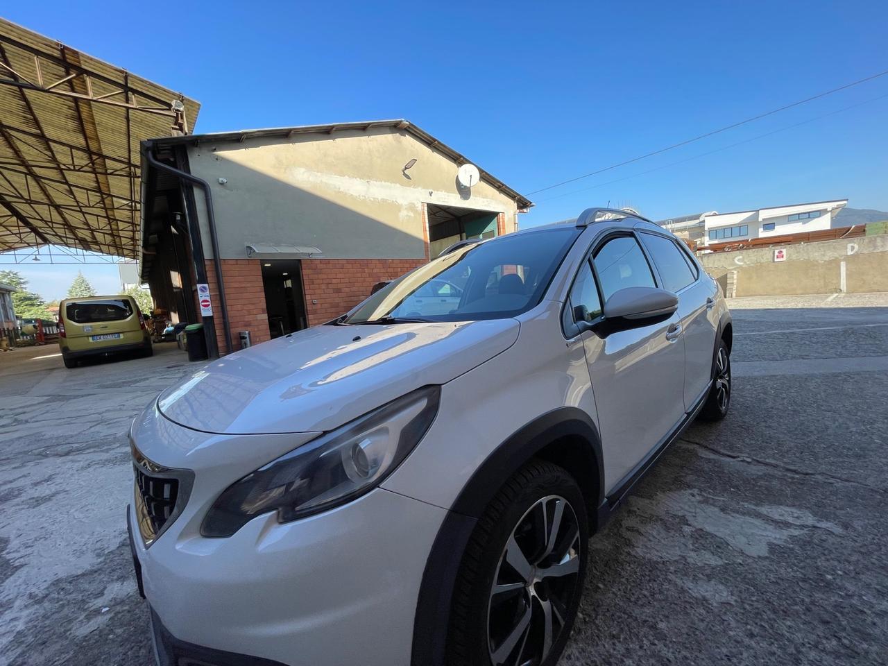 Peugeot 2008 BlueHDi 120 S&S Allure