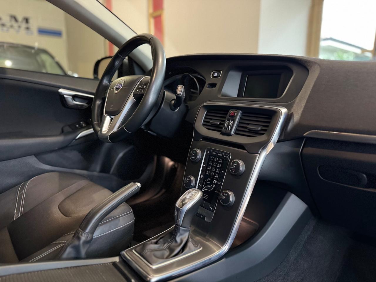 Volvo V40 D3 Geartronic Summum