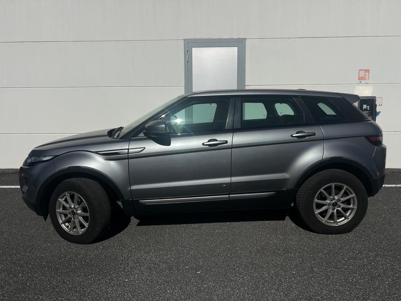 Land Rover Range Evoque 2.2 TD4 5p. Pure