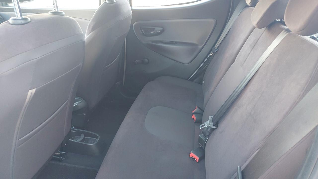 Lancia Ypsilon 1.2 69 CV 5 porte GPL Ecochic Gold