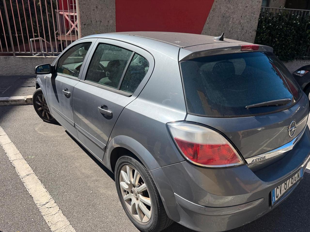 Opel Astra 1.8 16V VVT 5 porte Enjoy