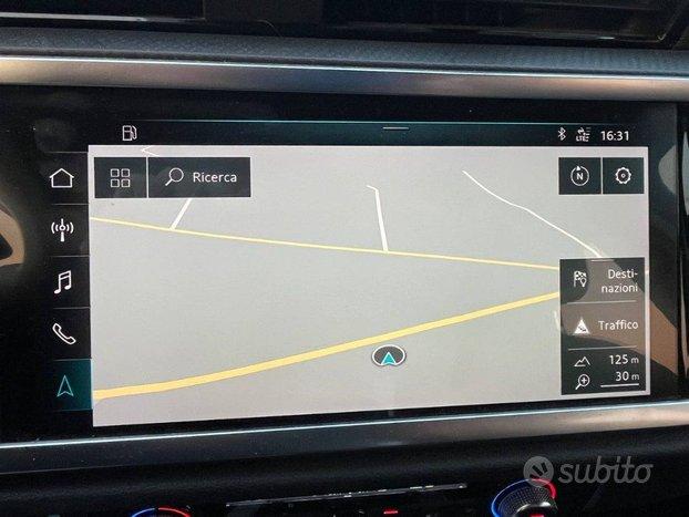 AUDI Q3 2.0 TDI 150 CV Business