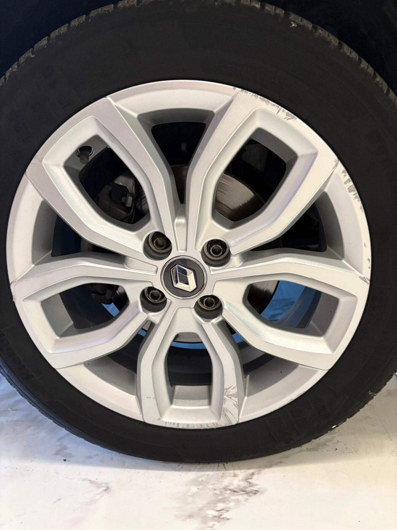 Renault Clio dCi 8V 90 CV EDC 5 porte Duel