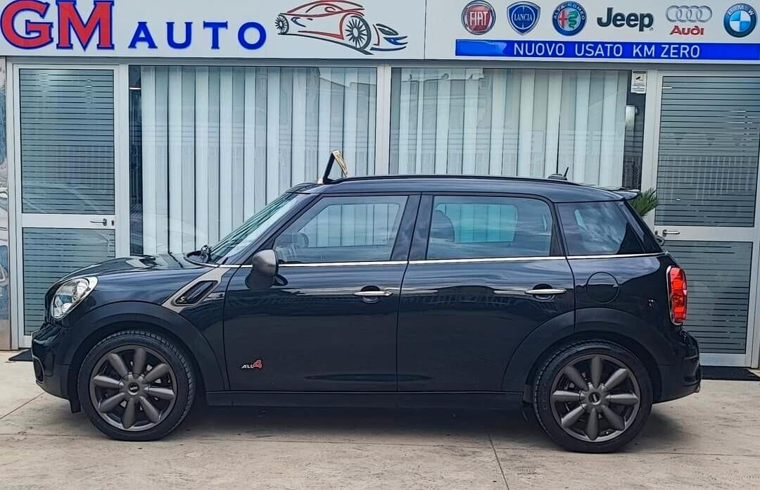 Mini Cooper SD Countryman italiana 10/2011