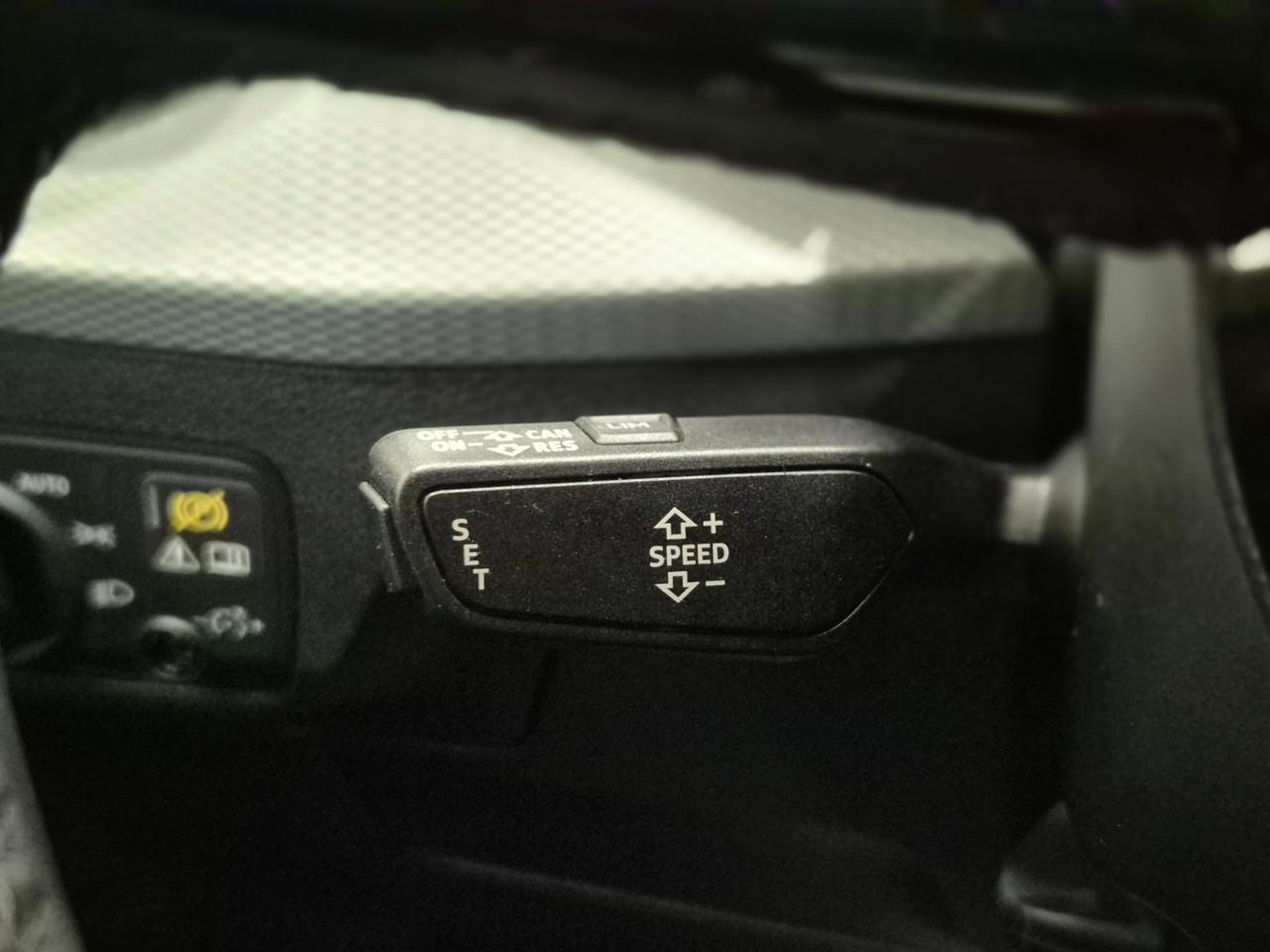 Audi Q2 1.6 tdi Design - NEOPATENTATI - Cruise/Lim - Sens. Post. - Navi