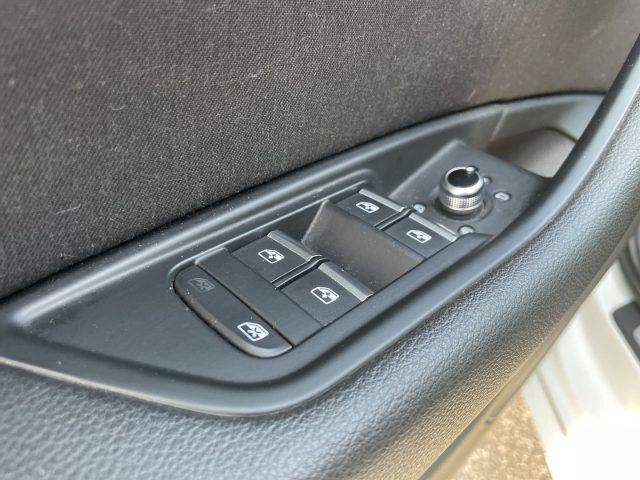 AUDI A4 Avant 2.0 TDI 150 CV S tronic S line edition