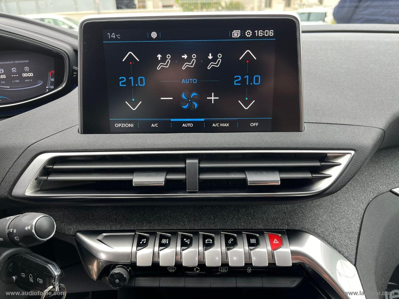 PEUGEOT 3008 BlueHDi 130 S&S EAT8 Allure