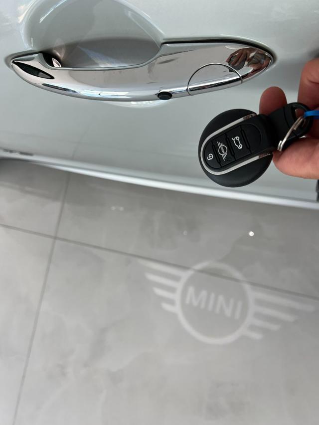 MINI Countryman 1.5 Cooper SE Business ALL4 Automatica