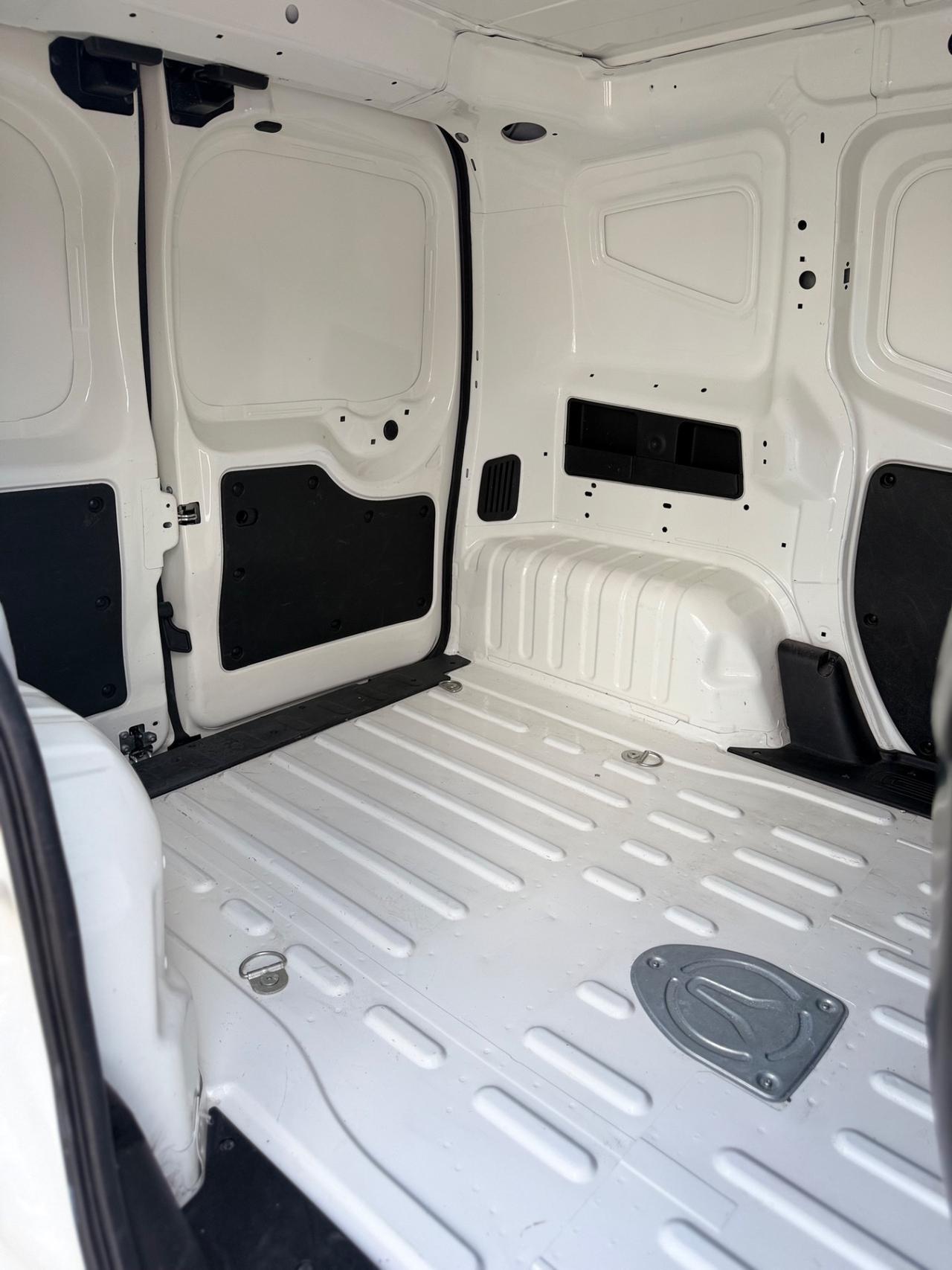 Fiat Fiorino 1.3 MJT 95CV Cargo Adventure