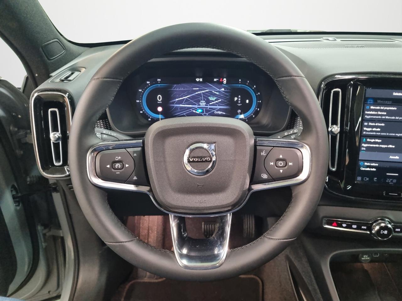 Volvo XC40 B3 automatico Ultimate Dark