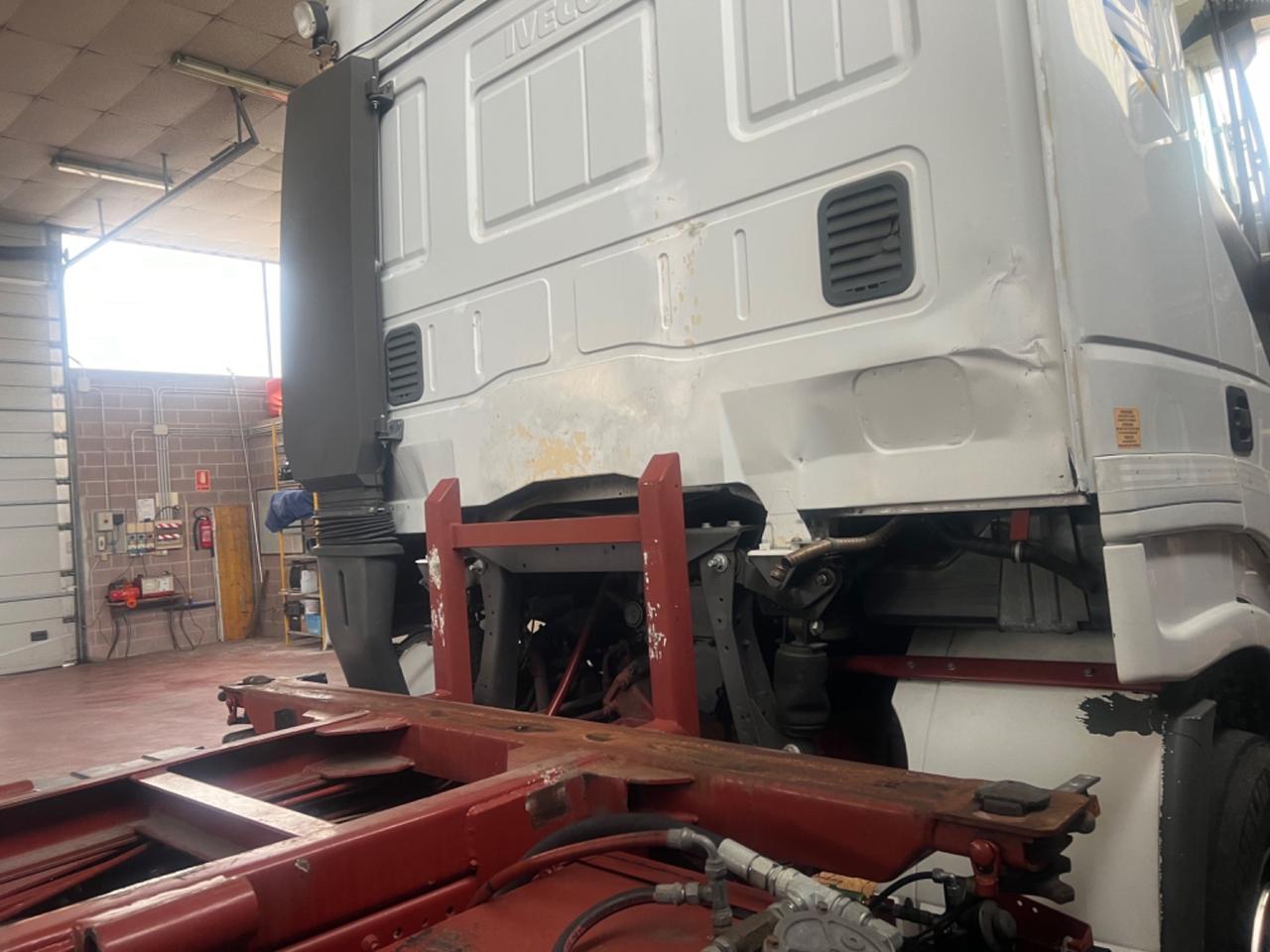 Iveco Stralis 480 Manuale 3 Assi