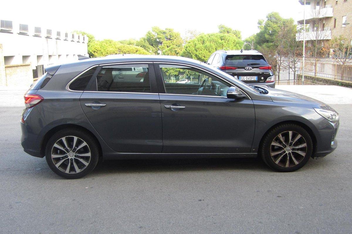 HYUNDAI i30 1.6 CRDi 5p. Go! DCT