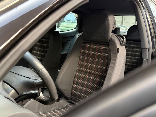 VOLKSWAGEN Golf 2.0 16V TFSI 3p. GTI