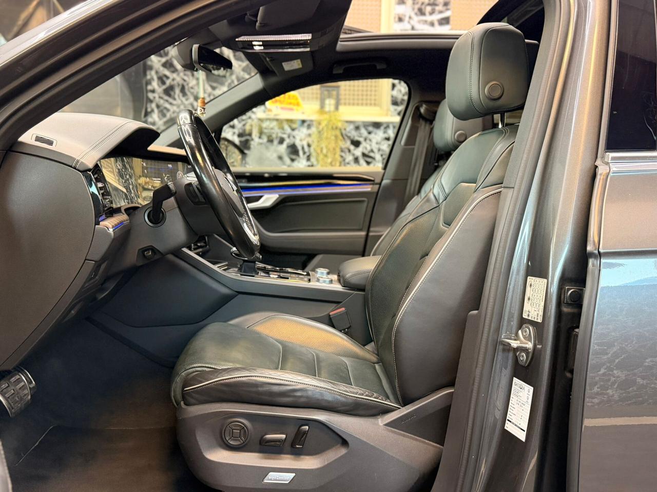Volkswagen Touareg 3.0 V6 TDI SCR R-Line