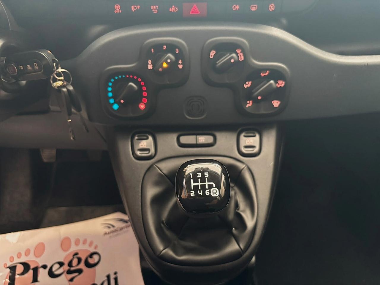 Fiat Panda 1.0 Fire Hybrid 70CV ** 44.000 KM **