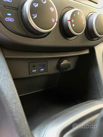 HYUNDAI i10 1.0 MPI Comfort OK NEO PATENTATI!!!