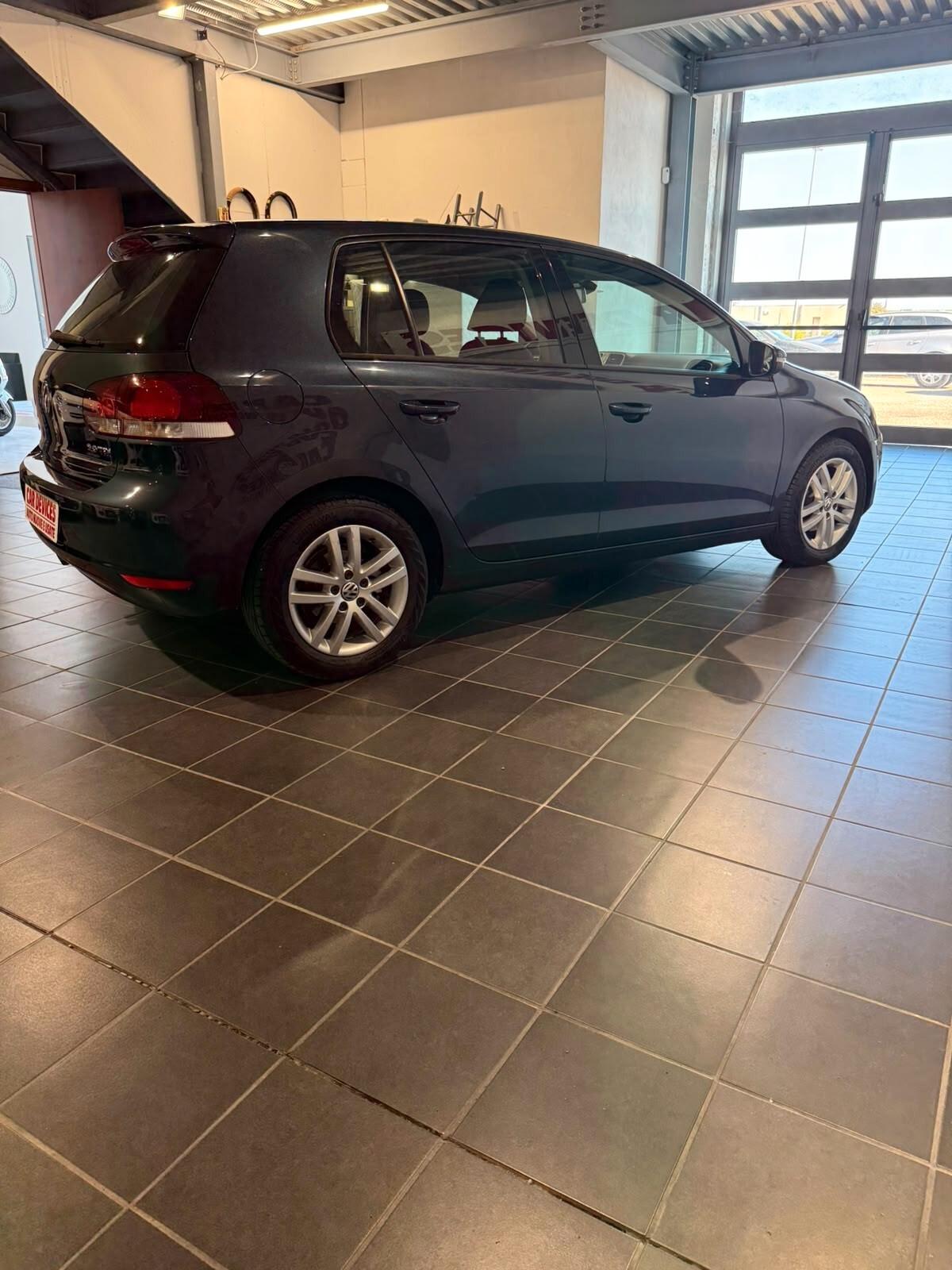 Volkswagen Golf 2.0 TDI 110CV