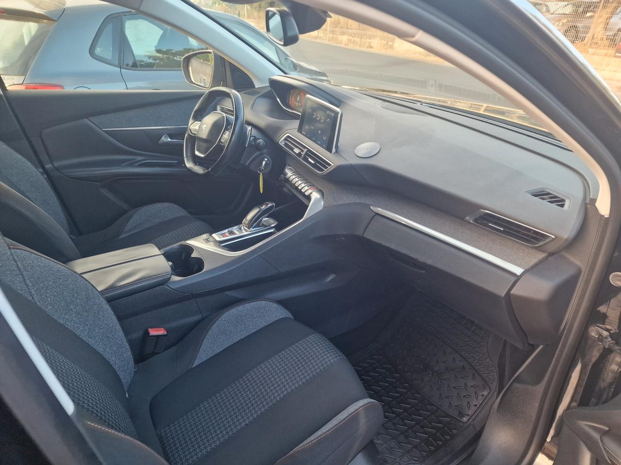 Peugeot 3008 BlueHDi 120 S&S EAT6 Business