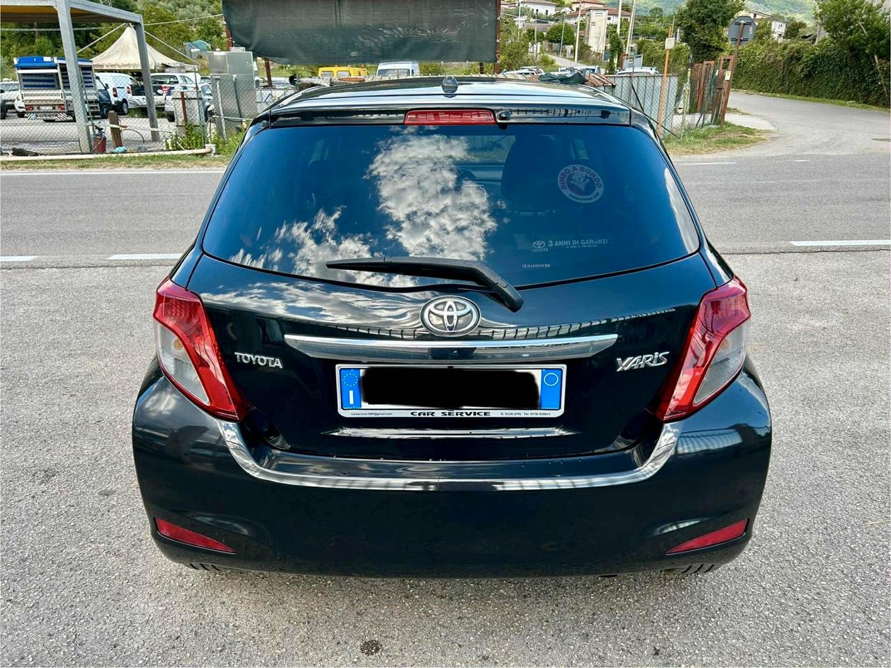 Toyota Yaris 1.4 D-4D 5 porte Lounge TETTO PANORAMICO FULL