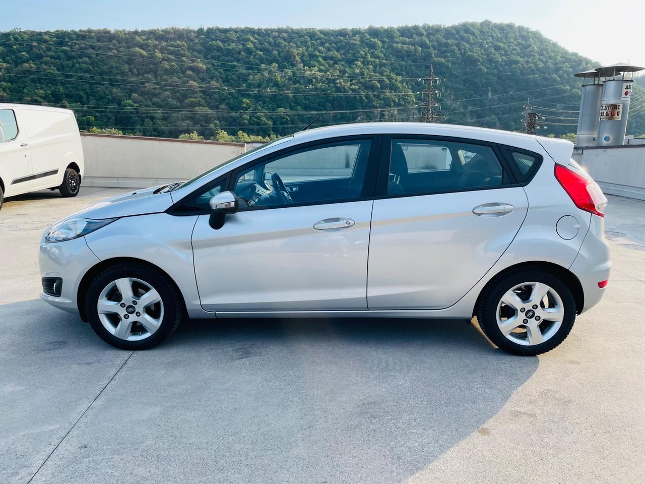 Ford Fiesta 1.5 TDCi 75CV 5 porte ST-Line OK NEOPATENTATI