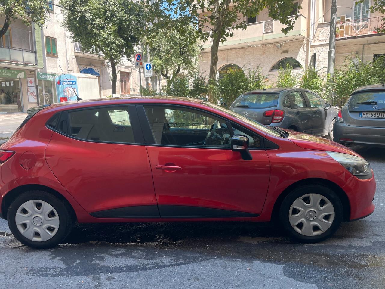 Renault Clio 1.2 75CV GPL 5 porte Costume National FINANZIABILE